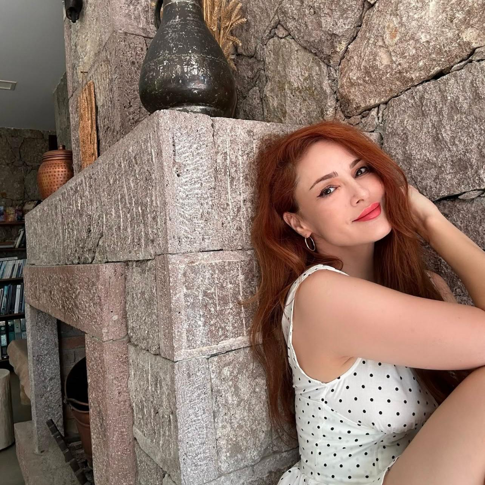 Mine Tugay hayatı ve en güzel fotoğrafları ile Basın Gazetesi’nde